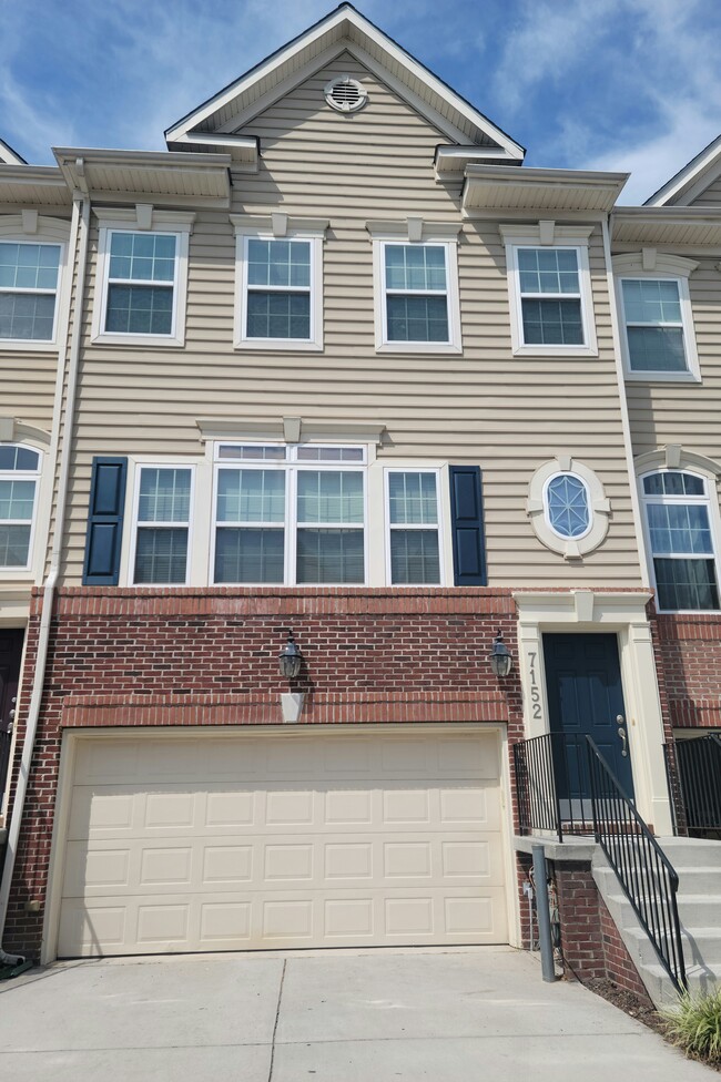 property at 7152 Hummingbird Dr