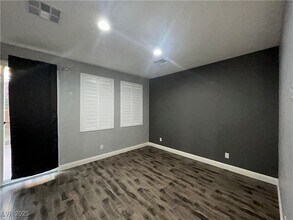10085 Cloud Break St in Las Vegas, NV - Building Photo - Building Photo