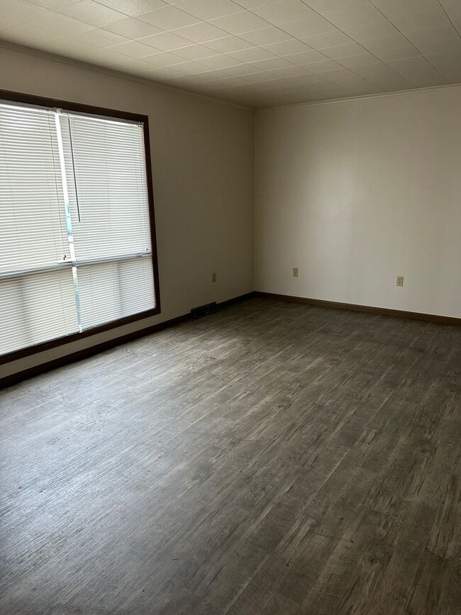 387 N Adams in Lebanon, MO - Building Photo - Building Photo