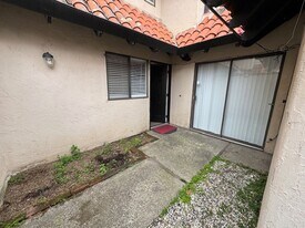 60 Grande Paseo in San Rafael, CA - Building Photo