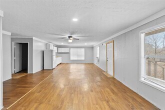 31 A Jackson Rd in Huntsville, TX - Building Photo - Building Photo