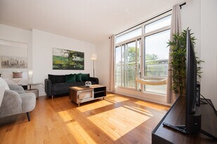 151 Av. Atwater in Montréal, QC - Building Photo