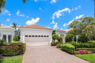 116 Coral Cay Dr in Palm Beach Gardens, FL - Building Photo