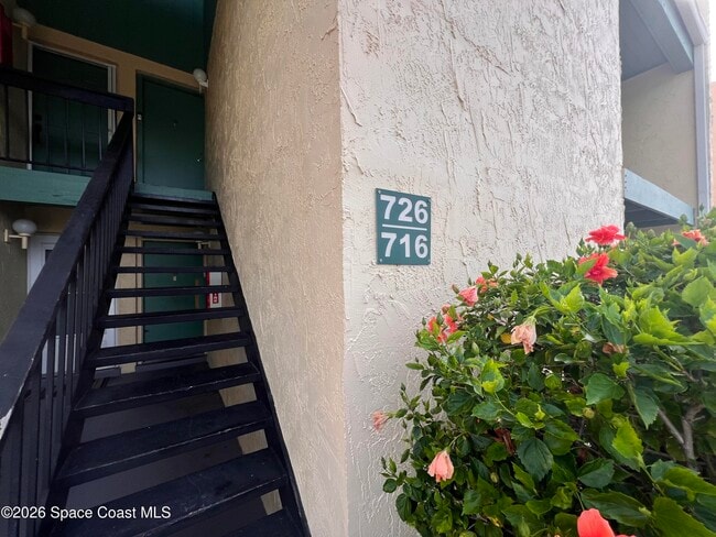 1225 N Wickham Rd