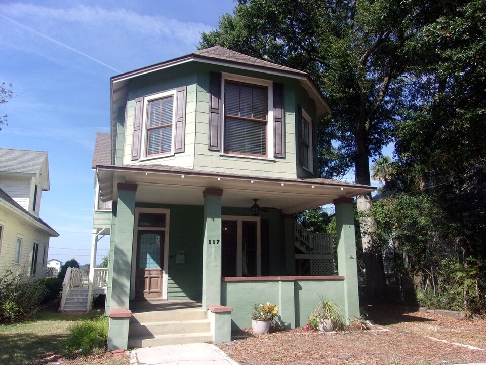 117 N 3rd St in Fernandina Beach, FL - Building Photo