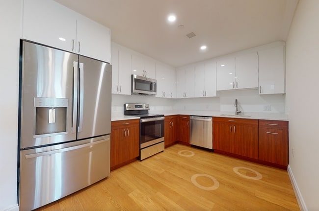 101 Ellery Ct, Unit 601