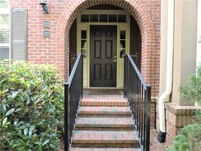 322 Perimeter Walk in Dunwoody, GA - Building Photo - Building Photo