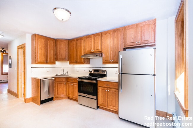 property at 46 Garden St