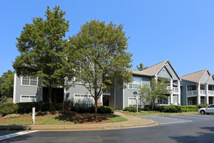 The Avenues of Kennesaw East & West in Kennesaw, GA - Building Photo