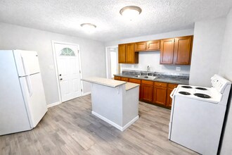 2015 W Wilkins St in Indianapolis, IN - Building Photo - Building Photo