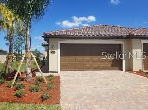 12331 Amica Loop in Venice, FL - Building Photo
