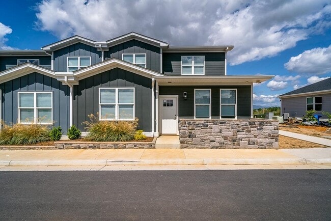 property at 1520 Crownpoint Dr