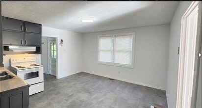 3510 E Ponce de Leon Ave in Scottdale, GA - Building Photo - Building Photo