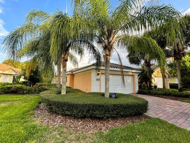 11831 Iselle Dr in Orlando, FL - Foto de edificio - Building Photo
