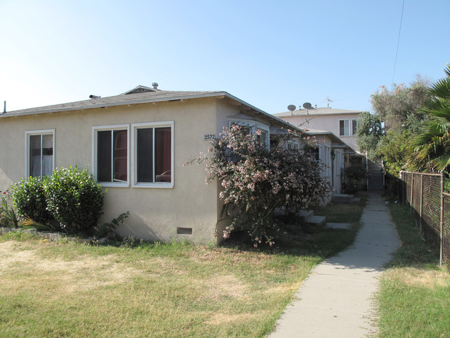 3572 Norton Ave in Lynwood, CA - Building Photo - Building Photo