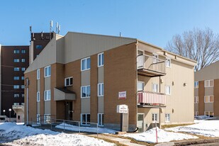 5100 Saint-Georges St in Lévis, QC - Building Photo