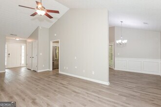 300 Windsor Brook Ln SE in Lawrenceville, GA - Building Photo - Building Photo