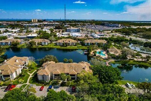 10263 Gandy Blvd N in St. Petersburg, FL - Building Photo
