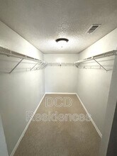 5504 Pine Forest Ct in Tampa, FL - Building Photo - Building Photo