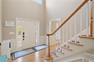 2293 Camden Dr SW in Marietta, GA - Foto de edificio - Building Photo