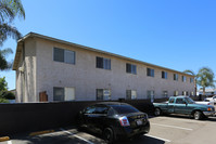 1286 N Mollison Ave in El Cajon, CA - Building Photo - Building Photo