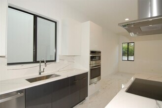 1435 SW 23rd St in Fort Lauderdale, FL - Building Photo - Building Photo