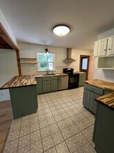 697 Rosehill Rd in Reynoldsburg, OH - Building Photo - Building Photo