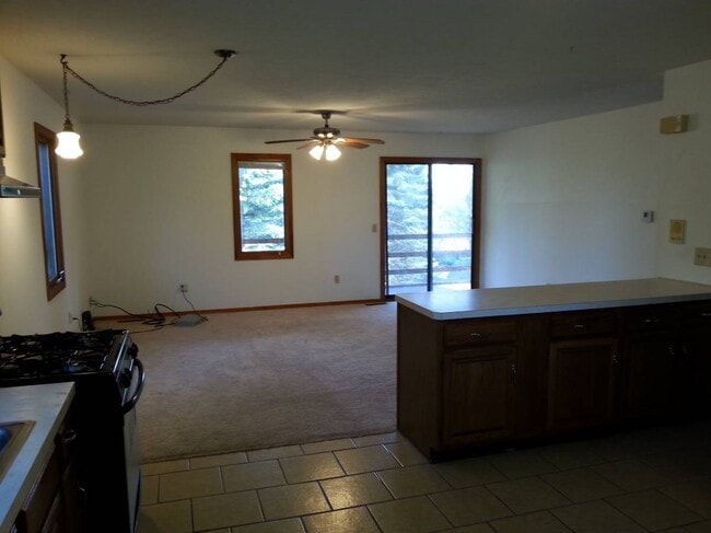 5211 Portage St NW, Unit Down stairs