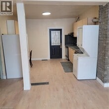 72 Victoria St in Brantford, ON - Building Photo - Building Photo