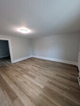 7526 Dickson St in Pittsburgh, PA - Building Photo - Building Photo