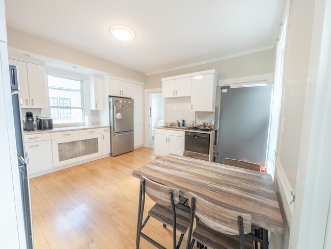 30 Carver St in Cambridge, MA - Building Photo - Building Photo