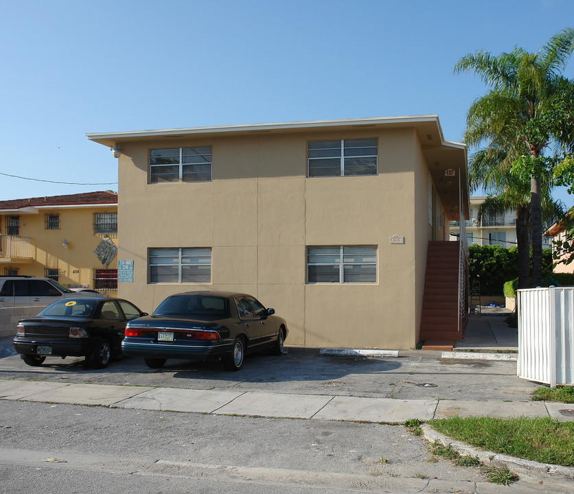 West Brickell Apartments in Miami, FL - Building Photo