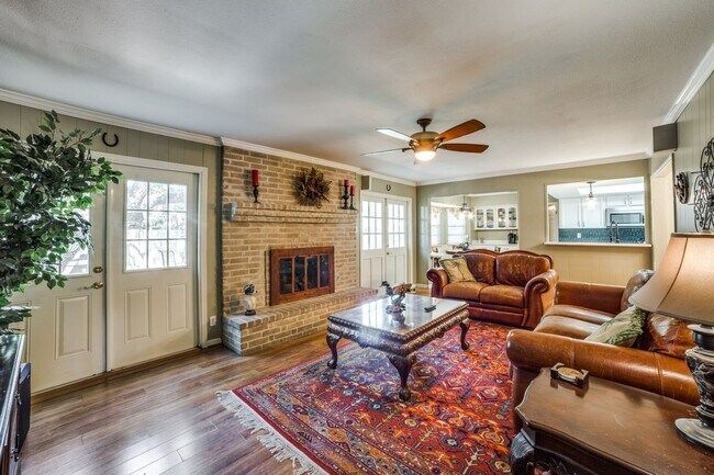 2910 Bee Cave St in San Antonio, TX - Building Photo - Building Photo