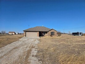 11350 Mitchell Cir in Ponder, TX - Building Photo