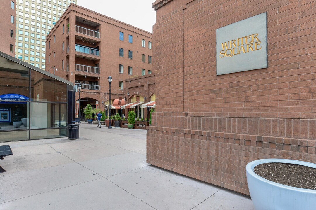 1512 Larimer St, Unit 21 in Denver, CO - Foto de edificio