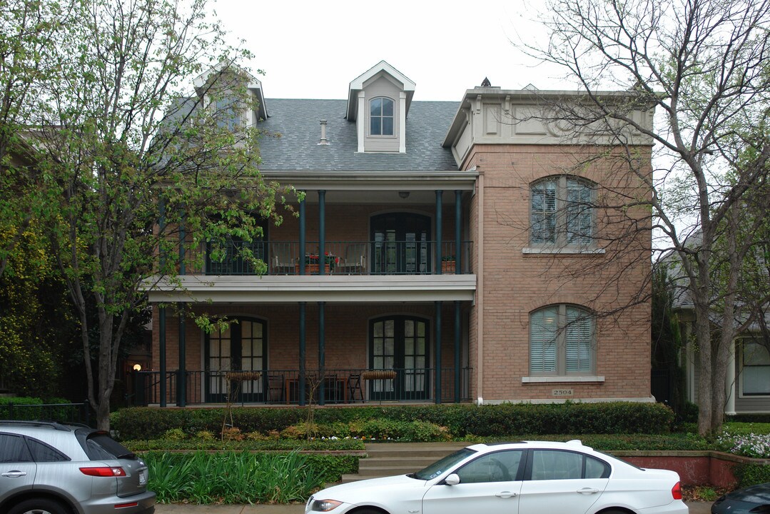 2504 State St in Dallas, TX - Foto de edificio