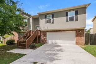 3901 Alderwoods Dr in Jonesboro, GA - Building Photo
