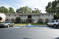 Augusta Manor Apartments in Augusta, GA - Building Photo - Building Photo