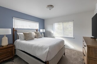 355 Bradley Blvd, Unit A216 in Richland, WA - Building Photo - Building Photo