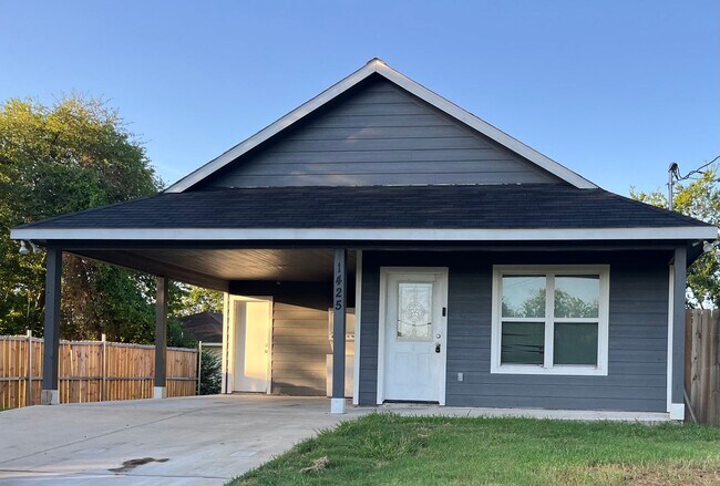property at 1425 Marshall St