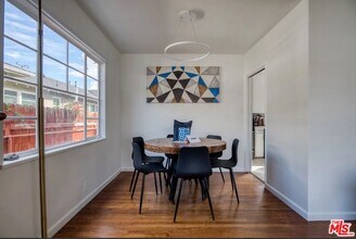 2312 Ocean Park Blvd in Santa Monica, CA - Foto de edificio - Building Photo
