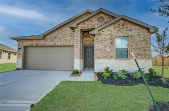 8407 Beacon Bay Cir in Mont Belvieu, TX - Building Photo - Building Photo