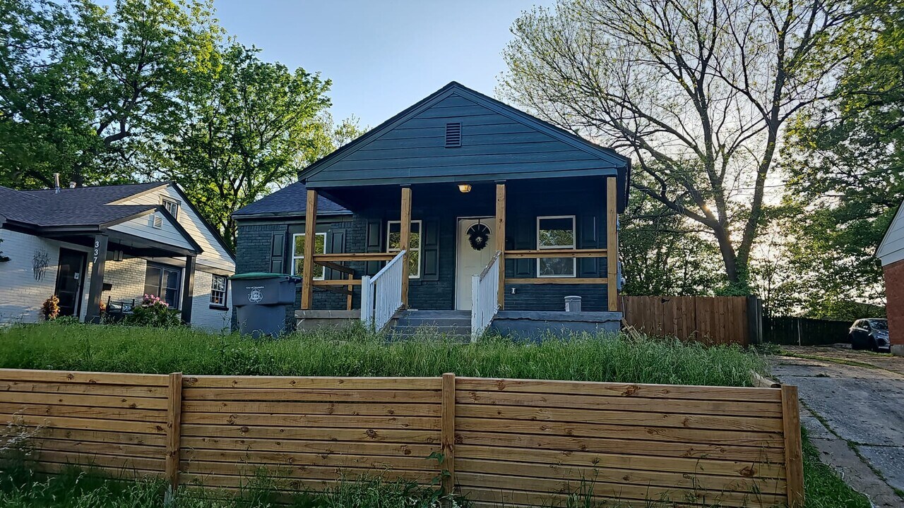 333 Hodges St in Memphis, TN - Foto de edificio