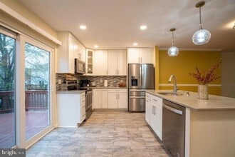 3500 Vintage Spg Ter in Olney, MD - Foto de edificio - Building Photo