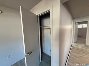 388 S Main St in Seymour, CT - Foto de edificio - Building Photo