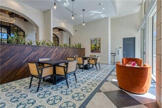 702 E 11th St in Austin, TX - Building Photo - Building Photo