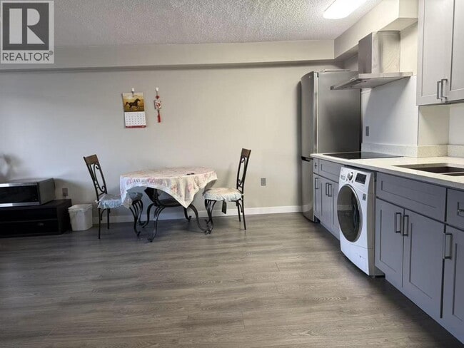 6611 Minoru Blvd in Richmond, BC - Building Photo - Building Photo