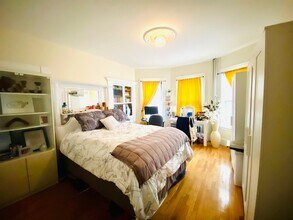 33 Stone Ave, Unit 1 in Somerville, MA - Foto de edificio - Building Photo