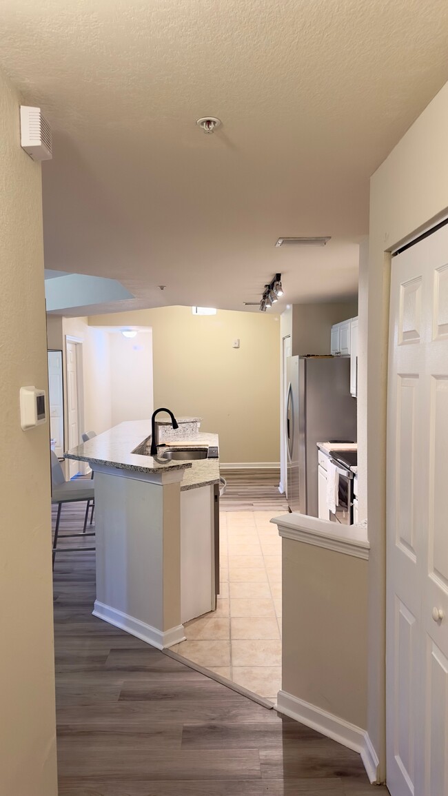 property at 405 S Villa San Marco Dr