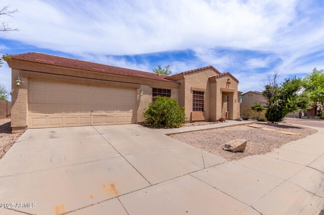 608 W Rattlesnake Pl in Casa Grande, AZ - Building Photo - Building Photo